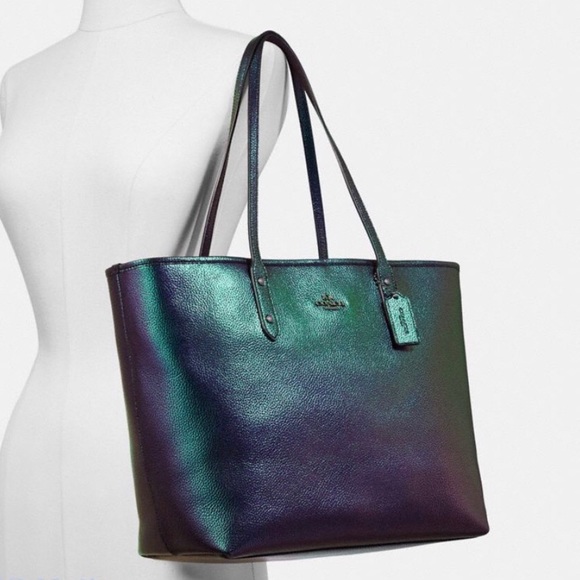 coach hologram tote